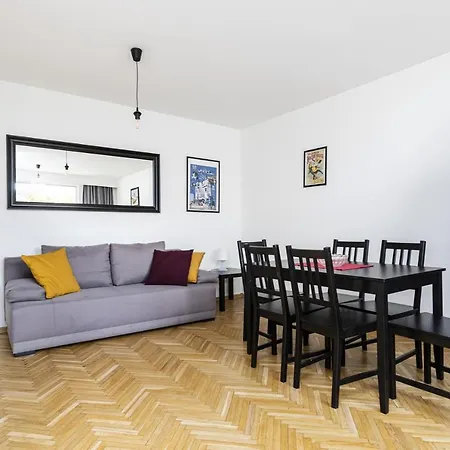 Grand - Station In The Center شقة